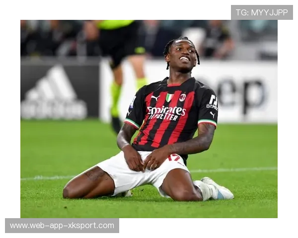 AC米兰跑动配合提高整体速度,特奥插上非常犀利